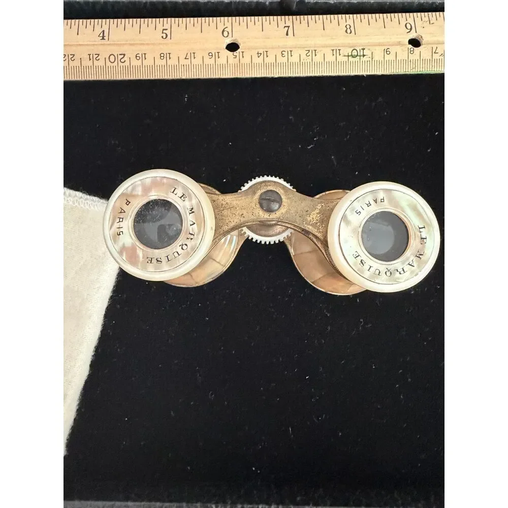 Le Marquise Victorian Mother of Pearl Opera Glasses.